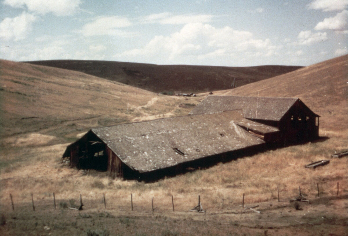 This barn was included to represent the Leap country. Taken by Cressie Green.